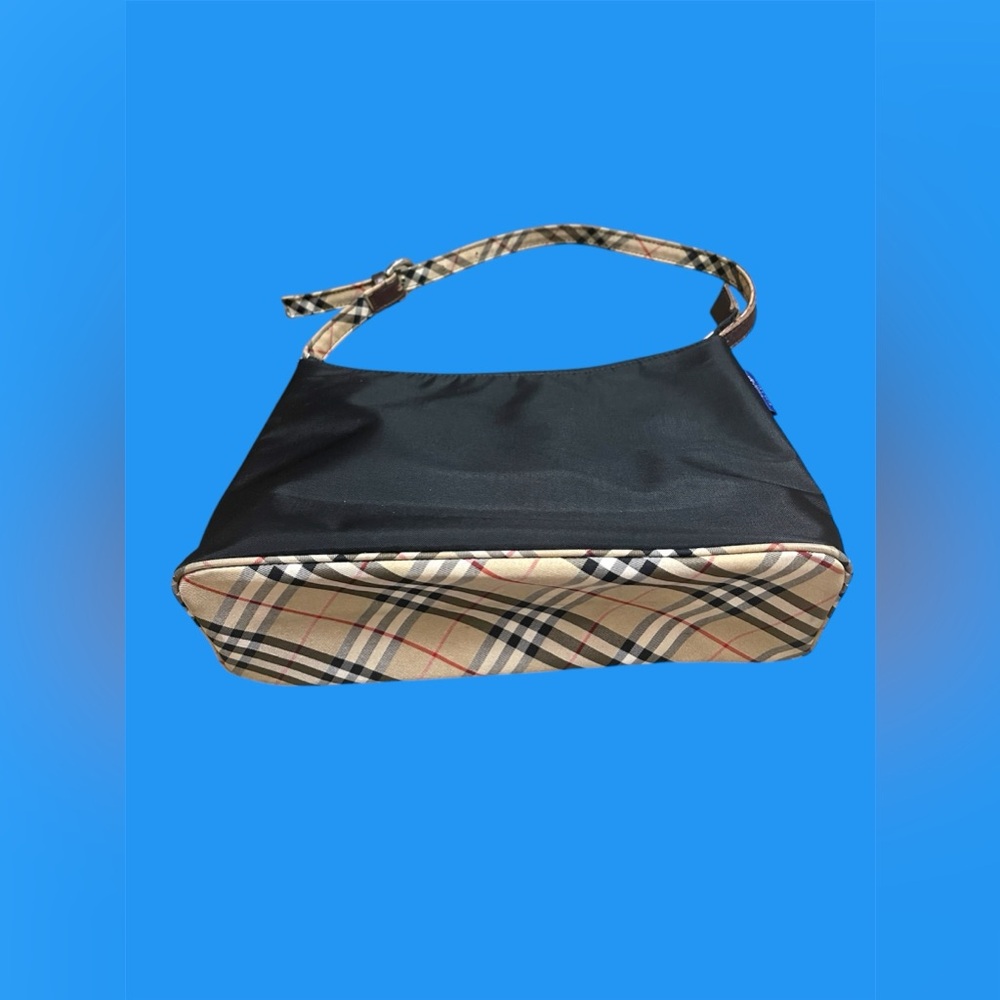 Burberry Blue Label Nova Check
Shoulder Bag Nylon Black